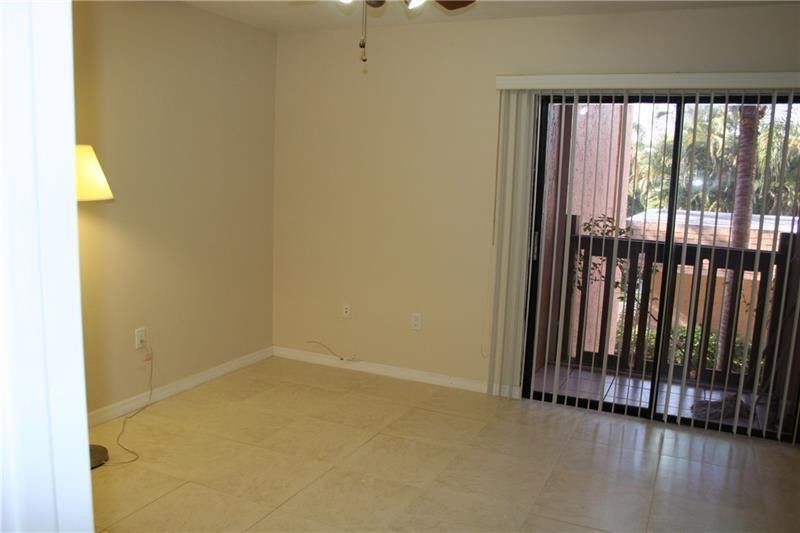 1021 Mockingbird Lane, Unit 217, Plantation, FL 33324 Photo