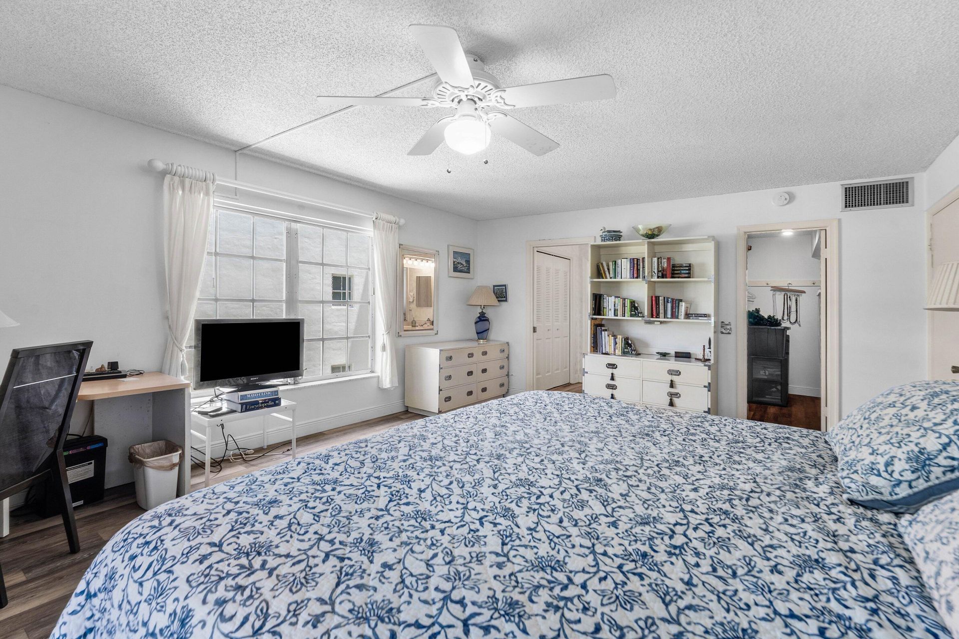 250 John F Kennedy Drive, Unit 204, Atlantis, FL 33462 Photo