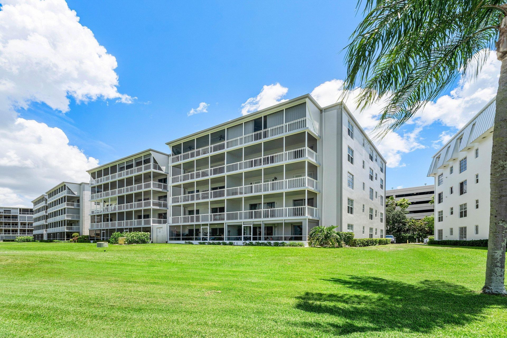 250 John F Kennedy Drive, Unit 204, Atlantis, FL 33462 Photo