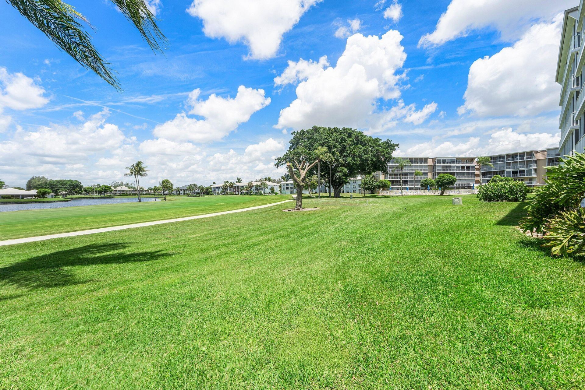 250 John F Kennedy Drive, Unit 204, Atlantis, FL 33462 Photo
