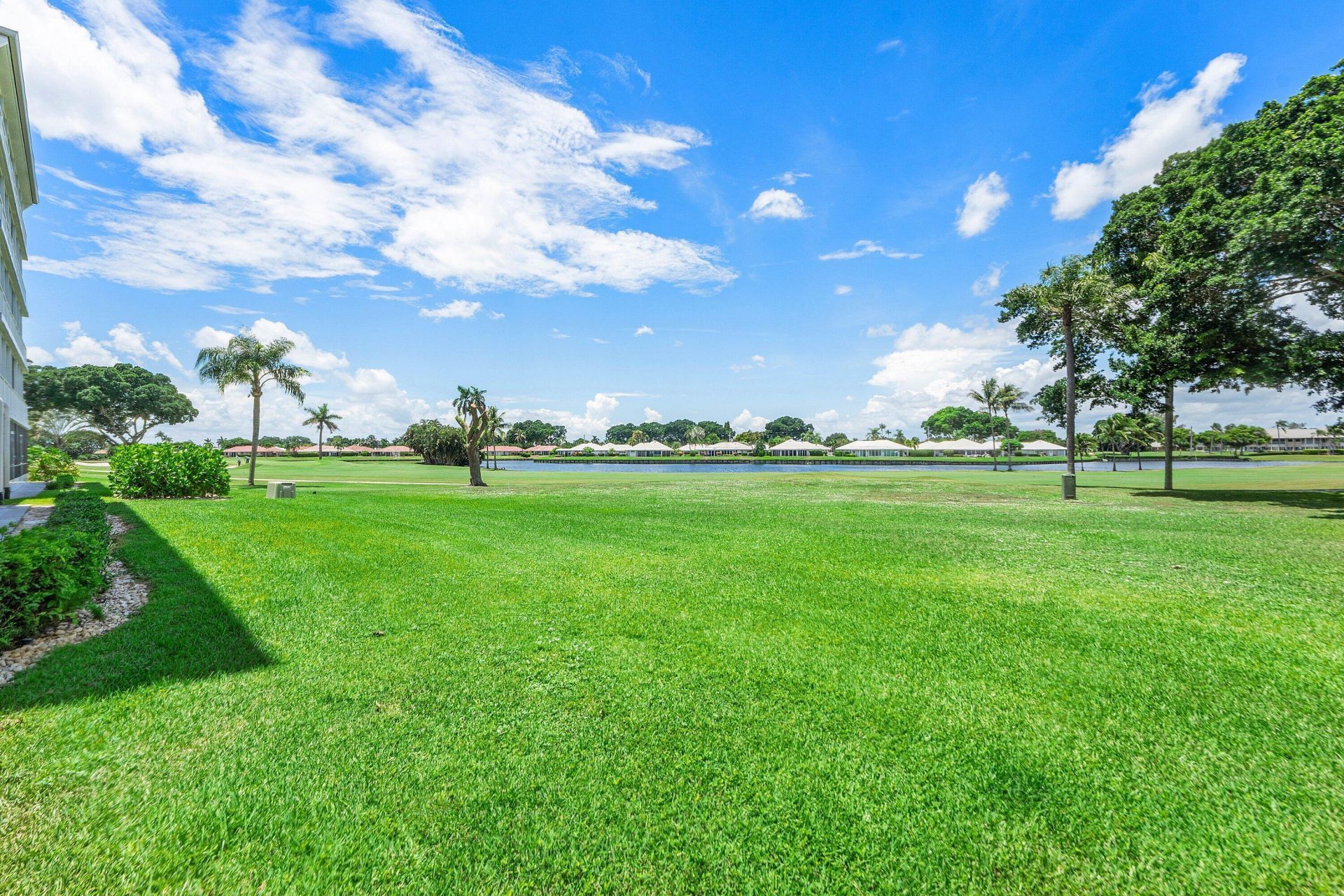 250 John F Kennedy Drive, Unit 204, Atlantis, FL 33462 Photo