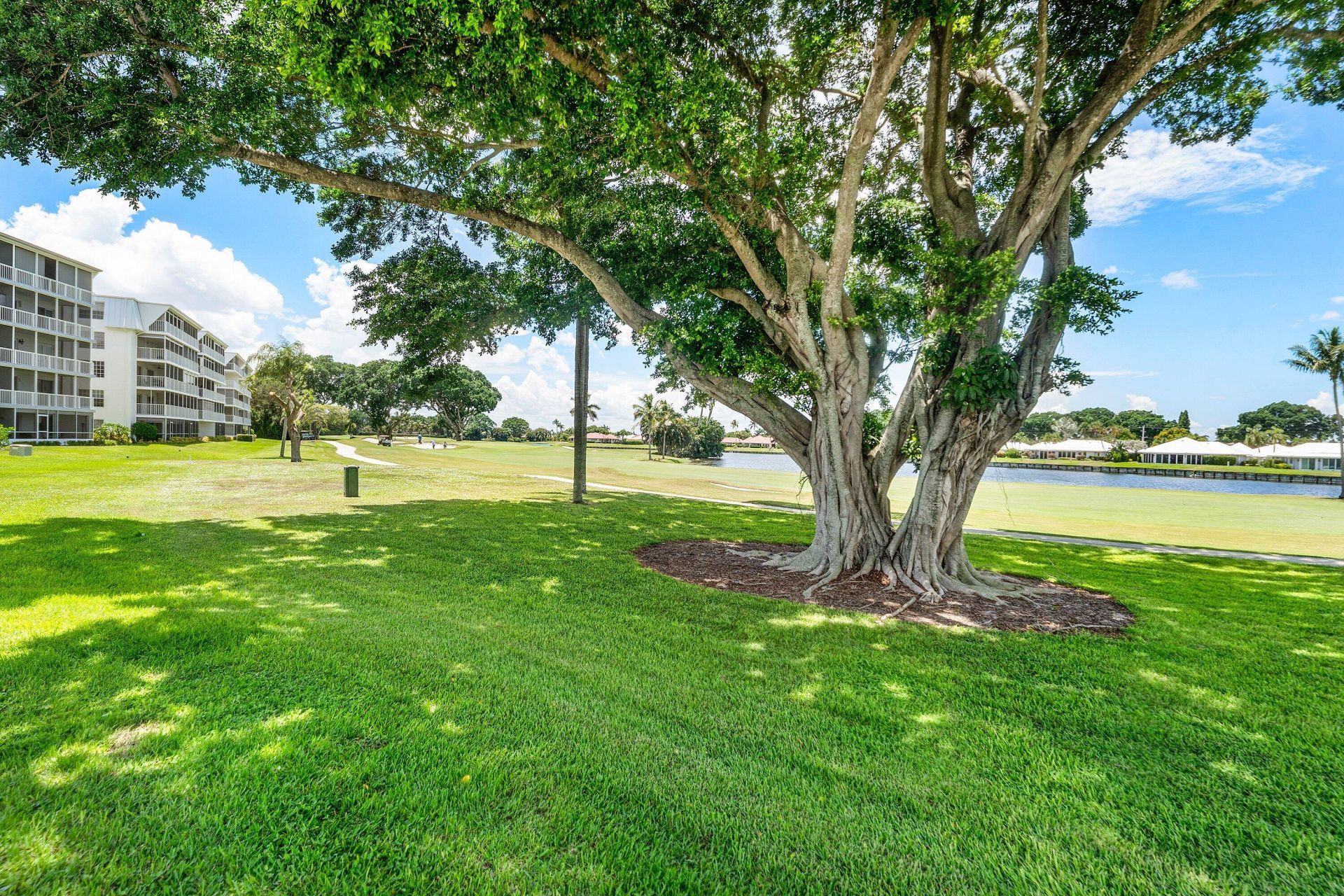 250 John F Kennedy Drive, Unit 204, Atlantis, FL 33462 Photo