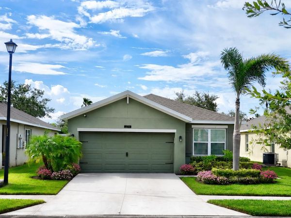 11200 SW HADLEY Street, Port St. Lucie, FL 34987