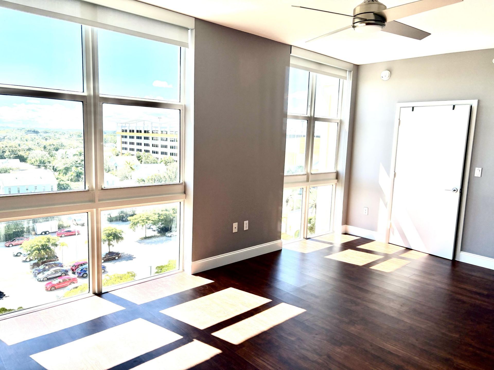 550 Okeechobee Boulevard, Unit 825, West Palm Beach, FL 33401 Photo