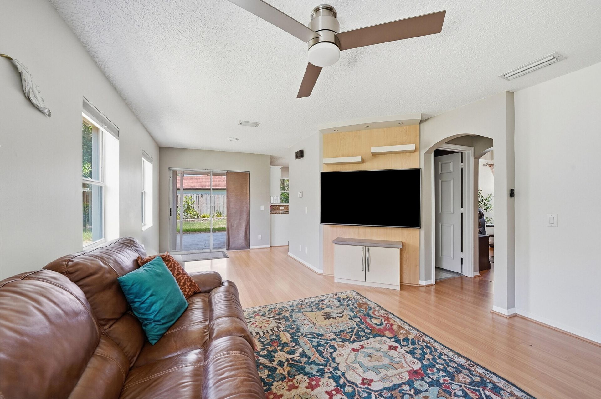 6261 NW 38th Drive, Coral Springs, FL 33067 Photo