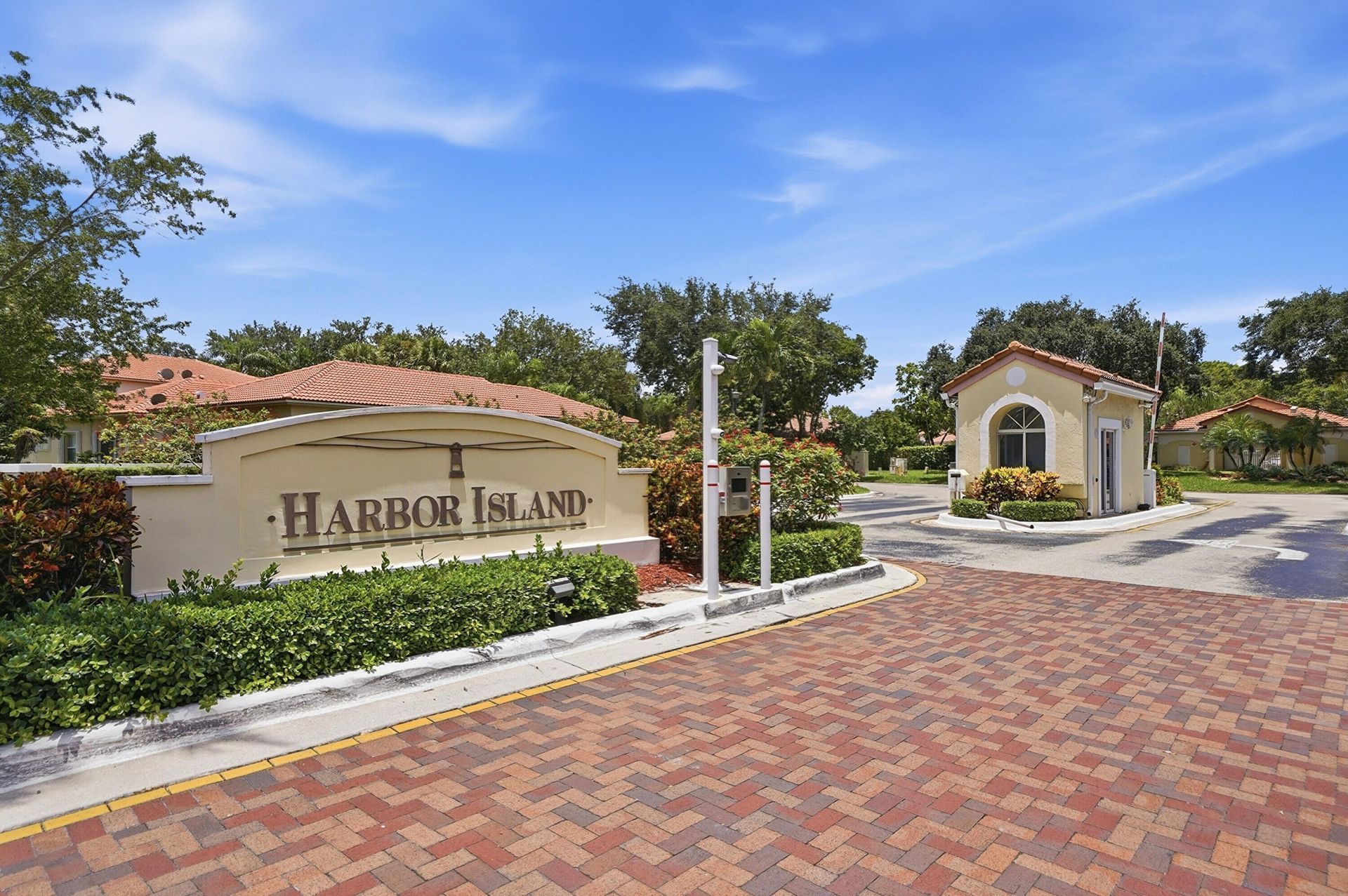 6261 NW 38th Drive, Coral Springs, FL 33067 Photo