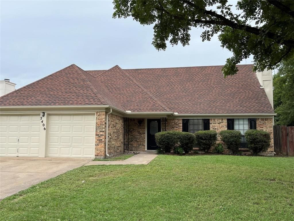 2406 Bentley Drive, Grand Prairie, TX 75052 Main Photo