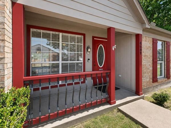 4609 Feathercrest Drive, Fort Worth, TX 76137