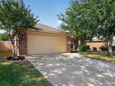 7241 Decoy Lane, Fort Worth, TX 76120