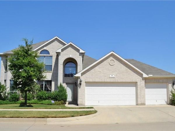 45 Beechcreek Drive, Edgecliff Village, TX 76134