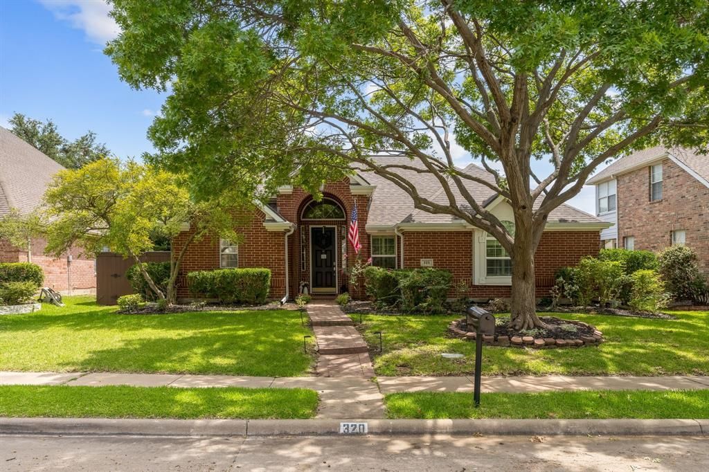 320 Andre Drive, Irving, TX 75063 Main Photo
