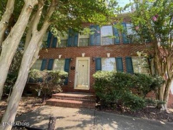 9904 Locklear Way, Knoxville, TN 37931