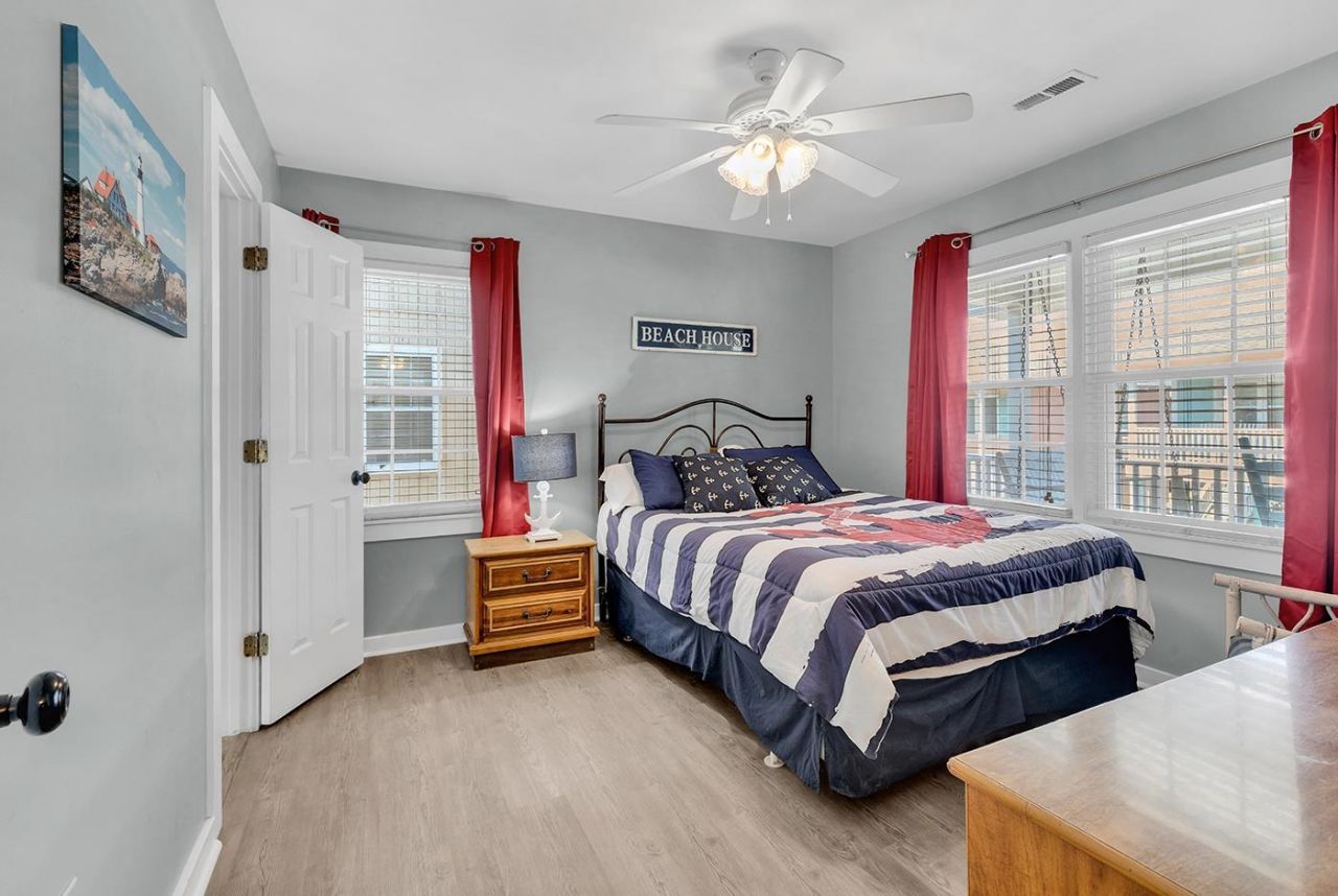 125 Easy St.  Photo 12