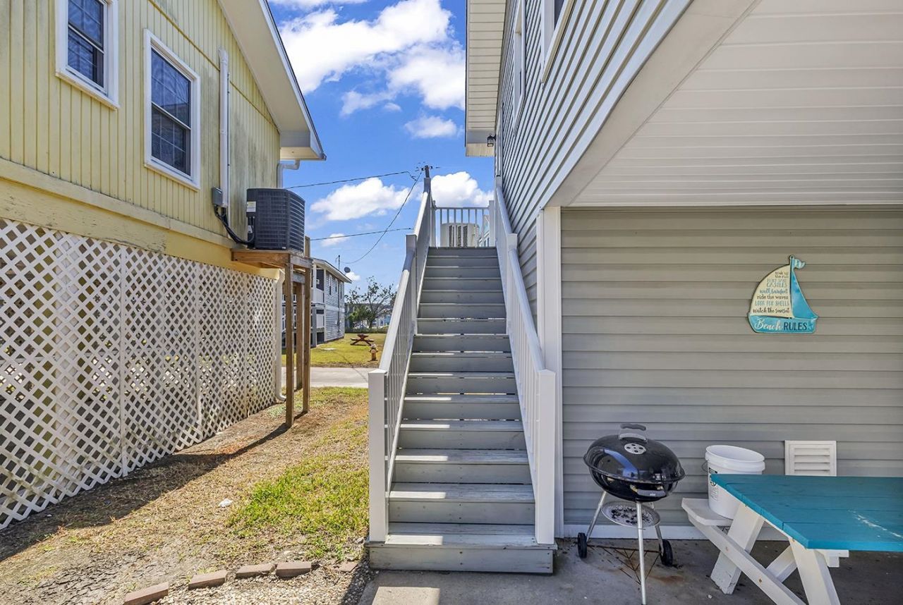 125 Easy St.  Photo 20