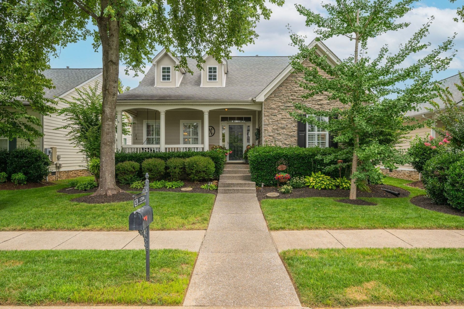 1206 Olympia Pl , Franklin, TN 37067 Main Photo