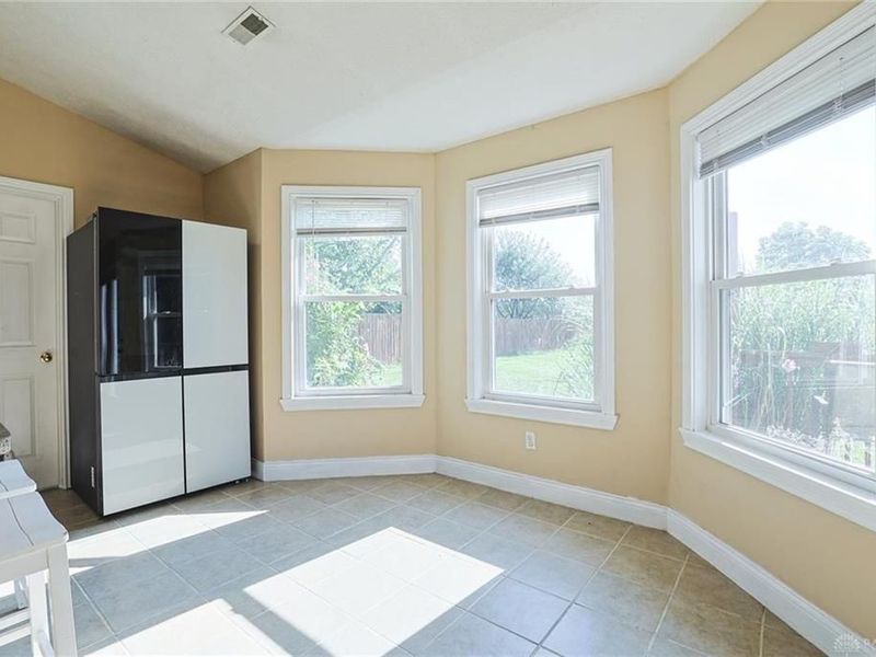 586 Skodborg Drive, Eaton, OH 45320 Photo 10