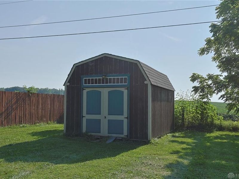 586 Skodborg Drive, Eaton, OH 45320 Photo 27