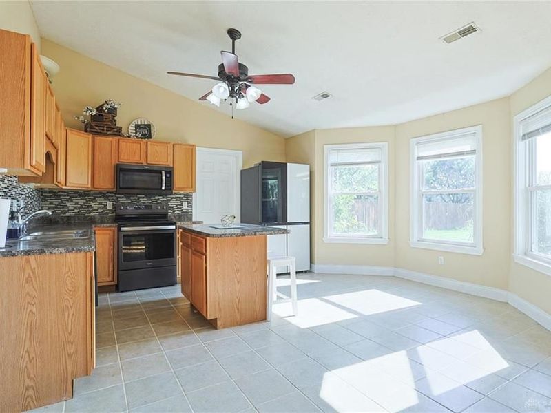 586 Skodborg Drive, Eaton, OH 45320 Photo 9