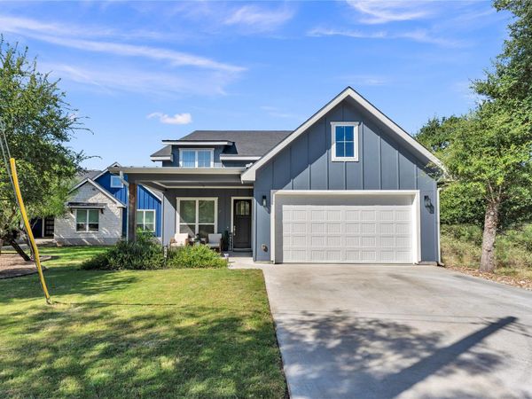 824 Woodland Hills DR, Granite Shoals, TX 78654