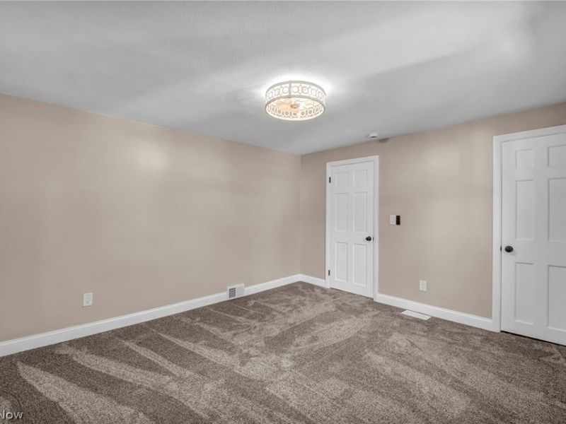 2368 Eardley Road, University Heights, OH 44118 Photo 27