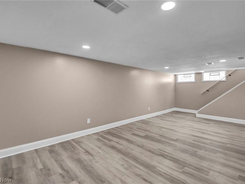 2368 Eardley Road, University Heights, OH 44118 Photo 35
