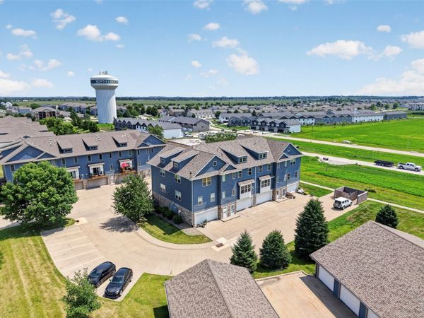 420 Glenmoor Place, North Liberty, IA 52317