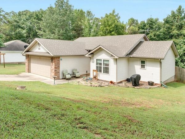 33 N Cedar Place , West Fork, AR 72774