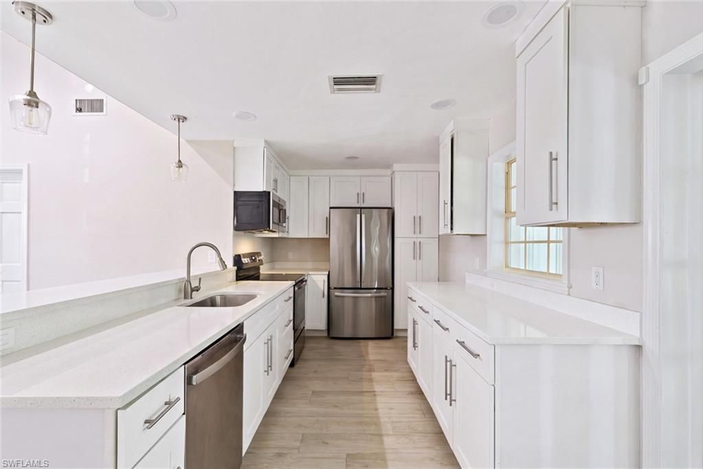 2437 Sunset Ave , Naples, FL 34112 Photo