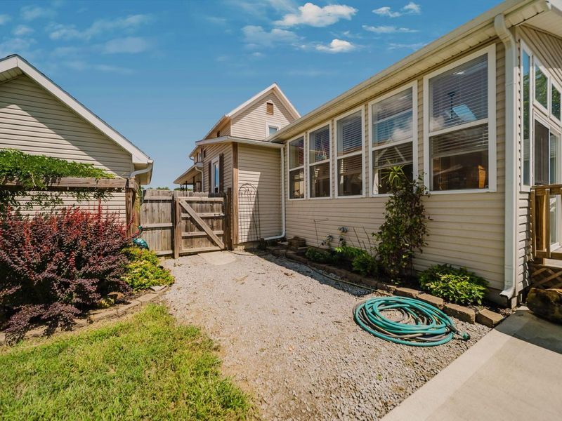 706 S Washington Street , Circleville, OH 43113 Photo 128