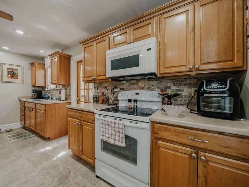 706 S Washington Street , Circleville, OH 43113 Photo 66