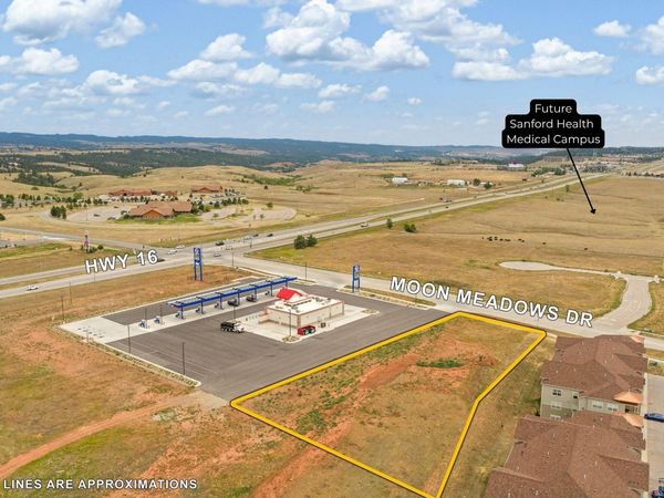 1903 MOON MEADOWS DR, Rapid City, SD 57701