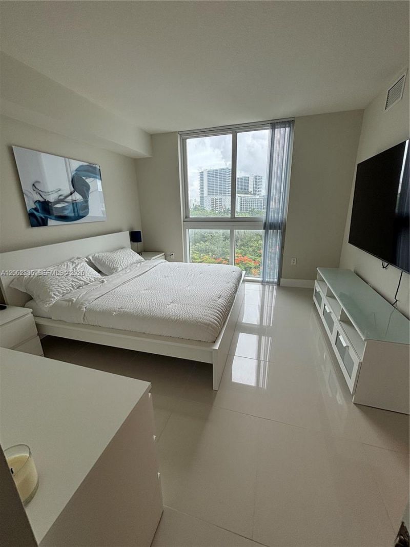 1871 NW S River Dr, Unit 801, Miami, FL 33125 Photo