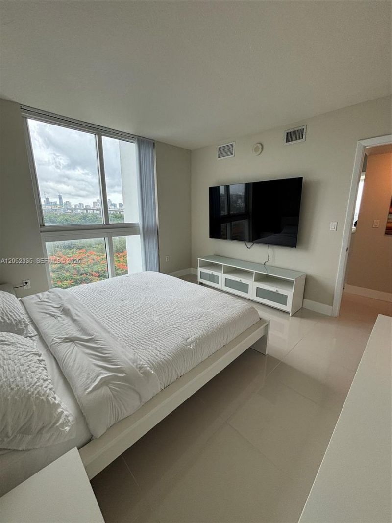 1871 NW S River Dr, Unit 801, Miami, FL 33125 Photo