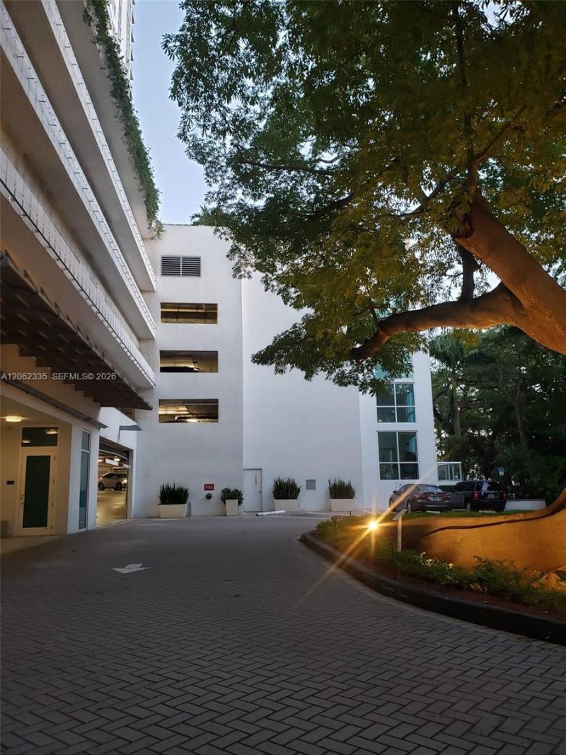 1871 NW S River Dr, Unit 801, Miami, FL 33125 Photo