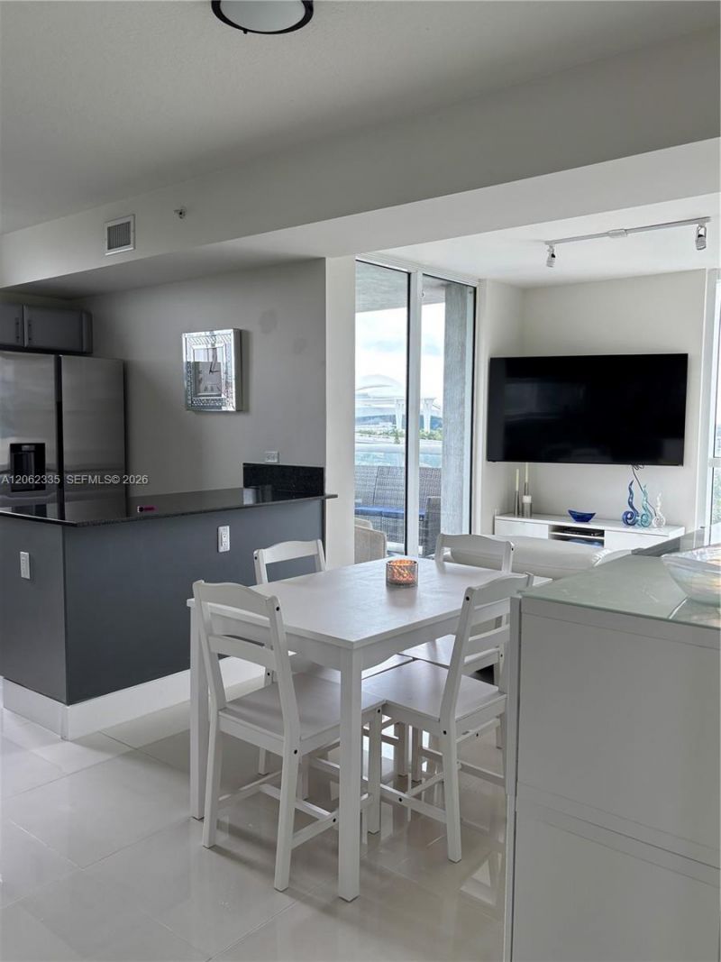 1871 NW S River Dr, Unit 801, Miami, FL 33125 Photo
