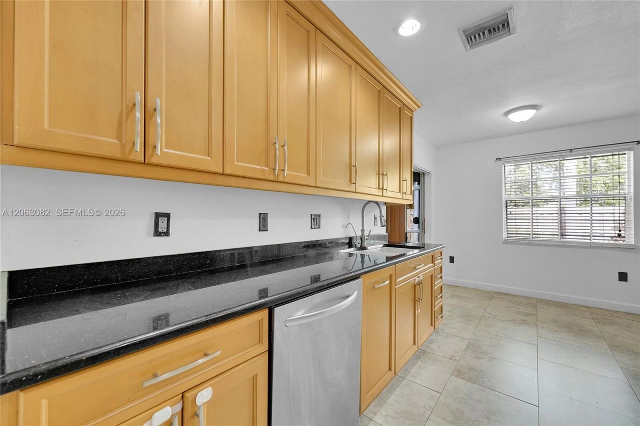 5520 NW 49th Ave, Unit 5520, Coconut Creek, FL 33073 Photo