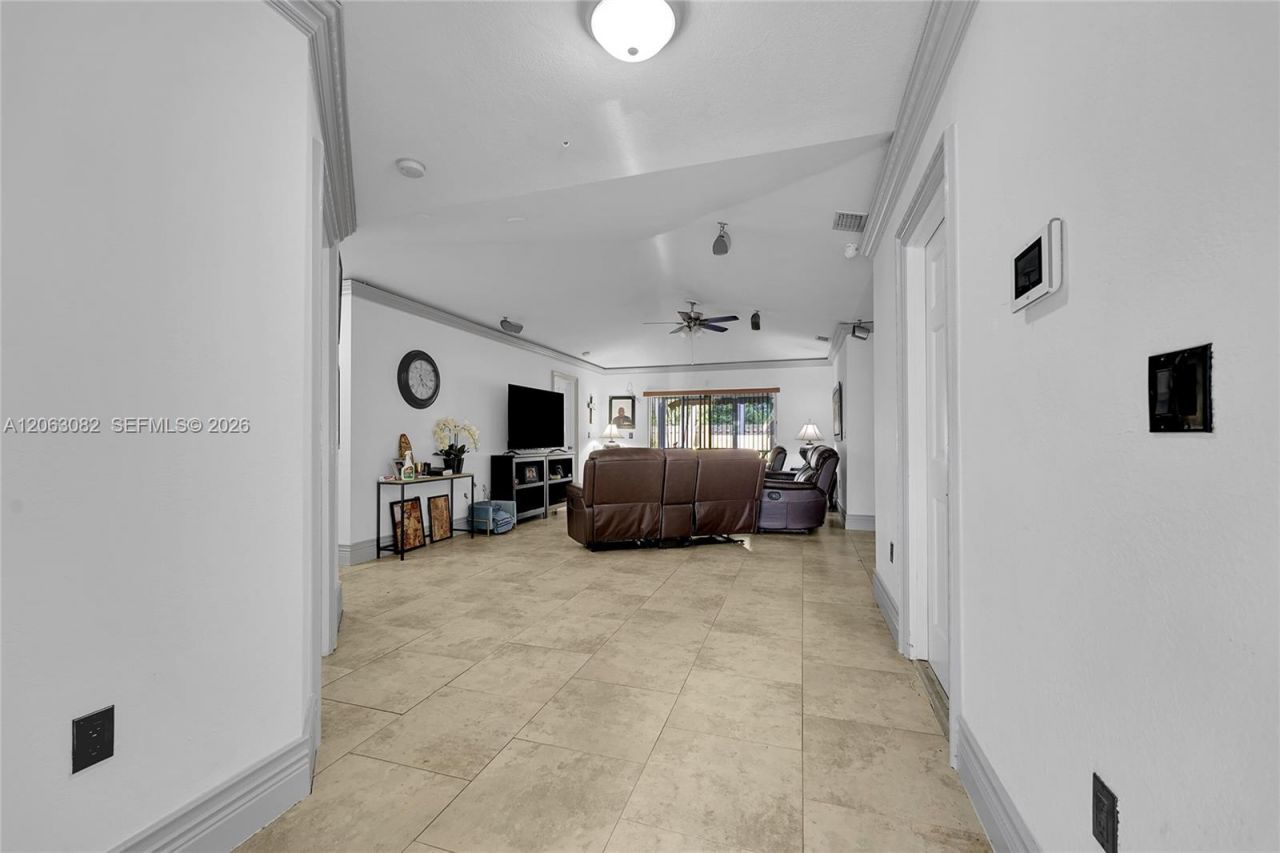 5520 NW 49th Ave, Unit 5520, Coconut Creek, FL 33073 Photo