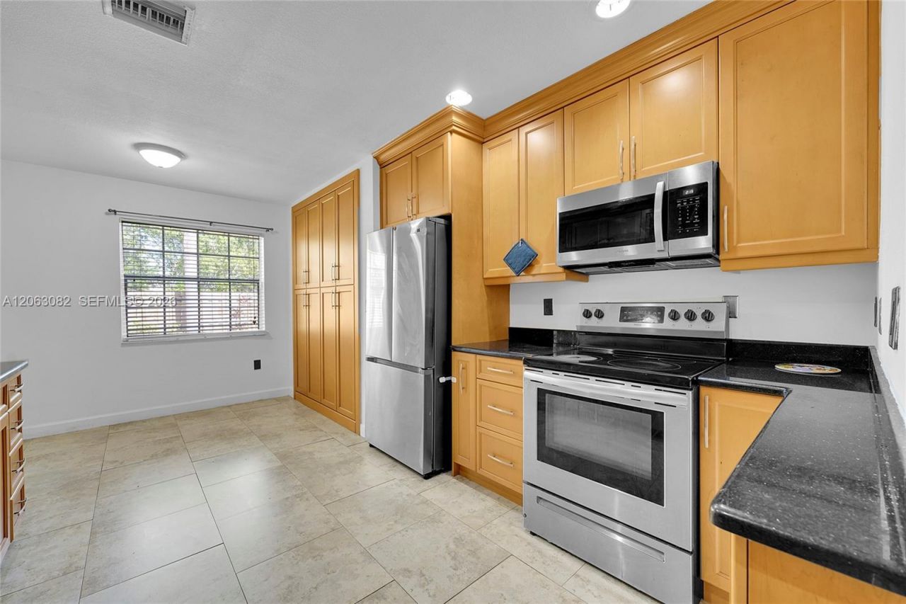 5520 NW 49th Ave, Unit 5520, Coconut Creek, FL 33073 Photo