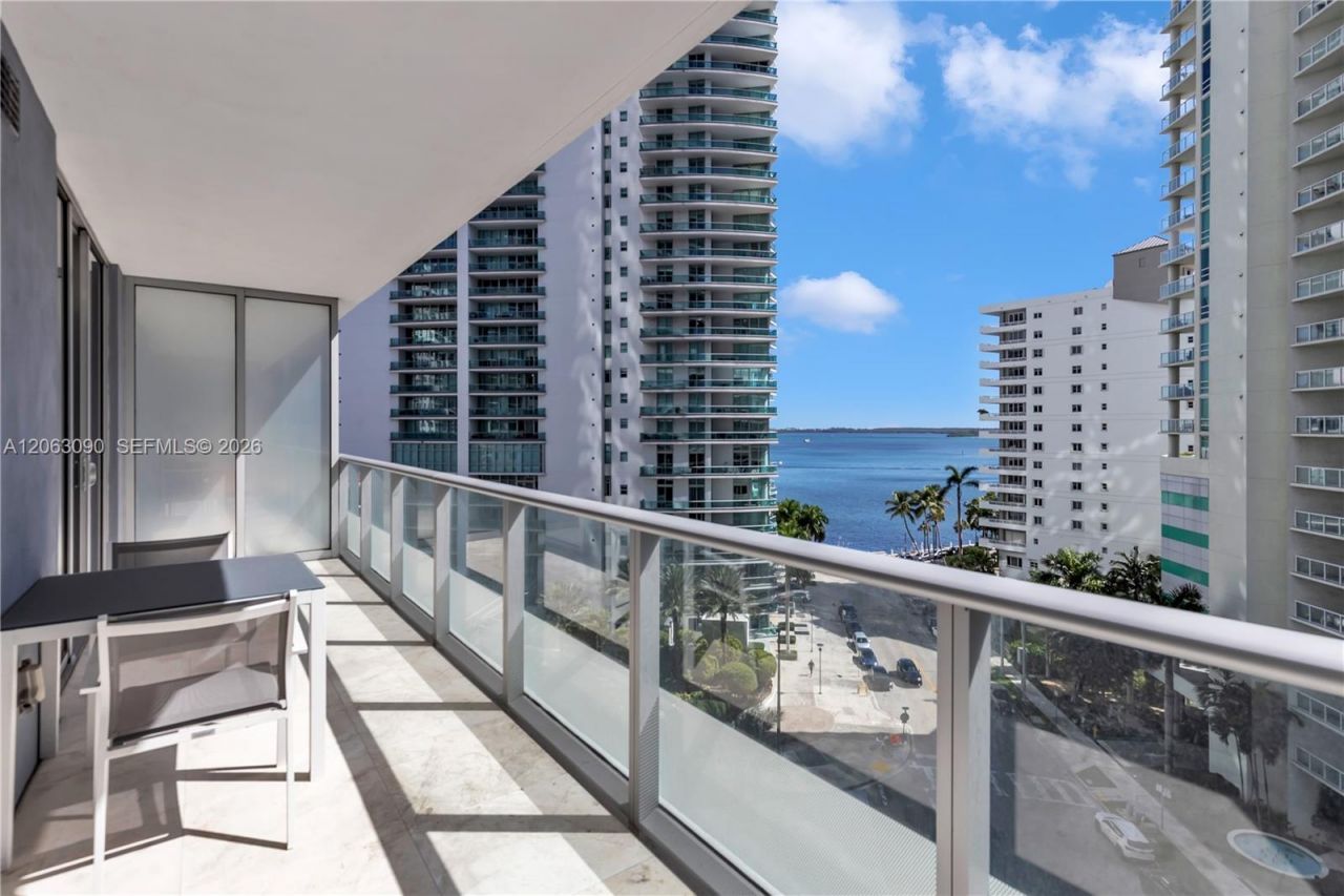 1300 Brickell Bay Dr , Unit 903, Miami, FL 33131 Photo