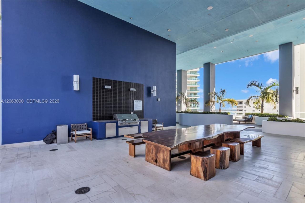 1300 Brickell Bay Dr , Unit 903, Miami, FL 33131 Photo