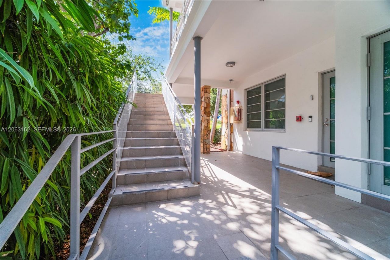 2031 Meridian Ave, Unit 4, Miami Beach, FL 33139 Photo