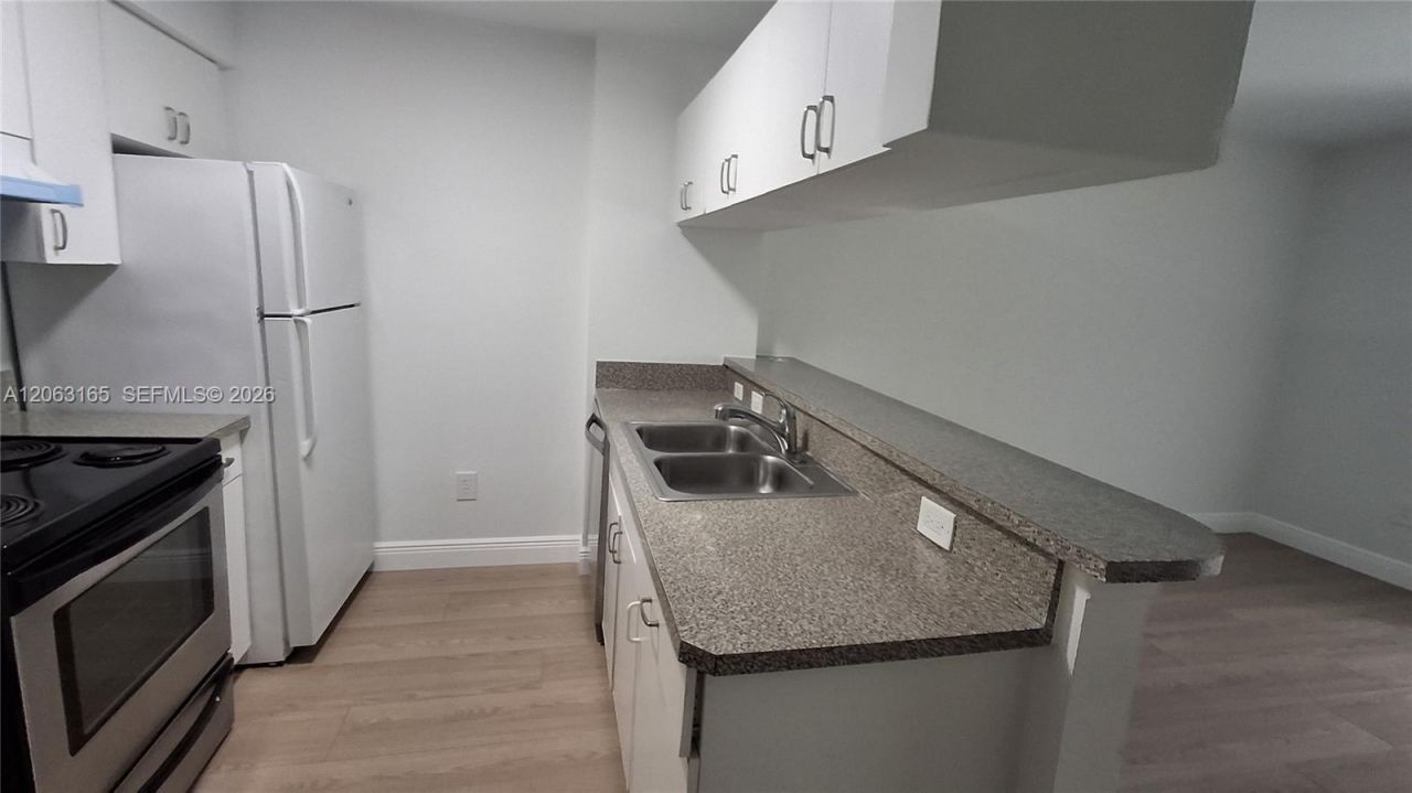 440 S Park Rd, Unit 206, Hollywood, FL 33021 Photo