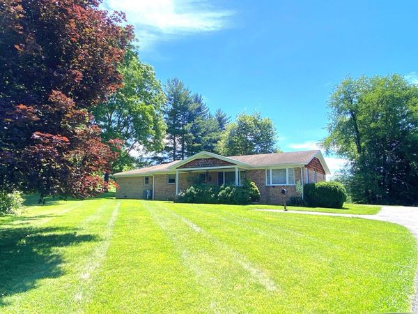 257 Denmar Rd, Hillsboro, WV 24946