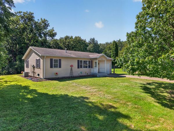 1552 Key Court , Varna, IL 61375