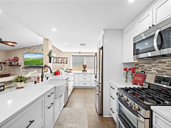 20712 Spindrift Lane, Huntington Beach, CA 92646