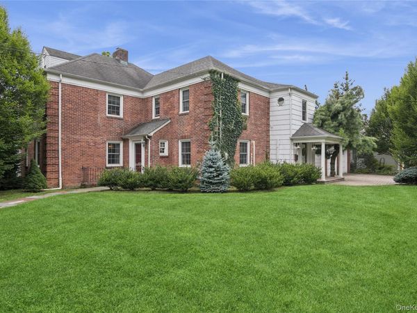 23 Westminster Road, West Hempstead, NY 11552