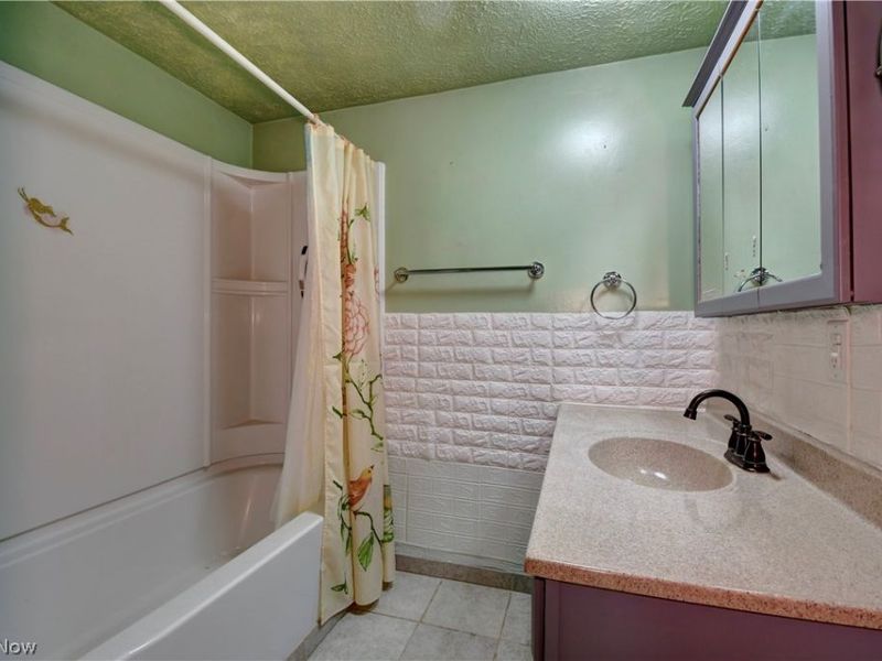 541 Grand Street NW, Bolivar, OH 44612 Photo 9