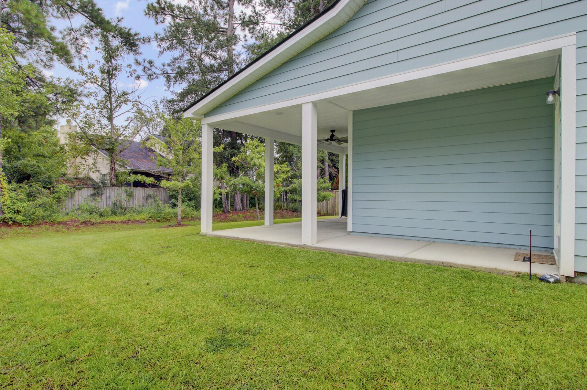 608 S Pointe Boulevard Photo 37