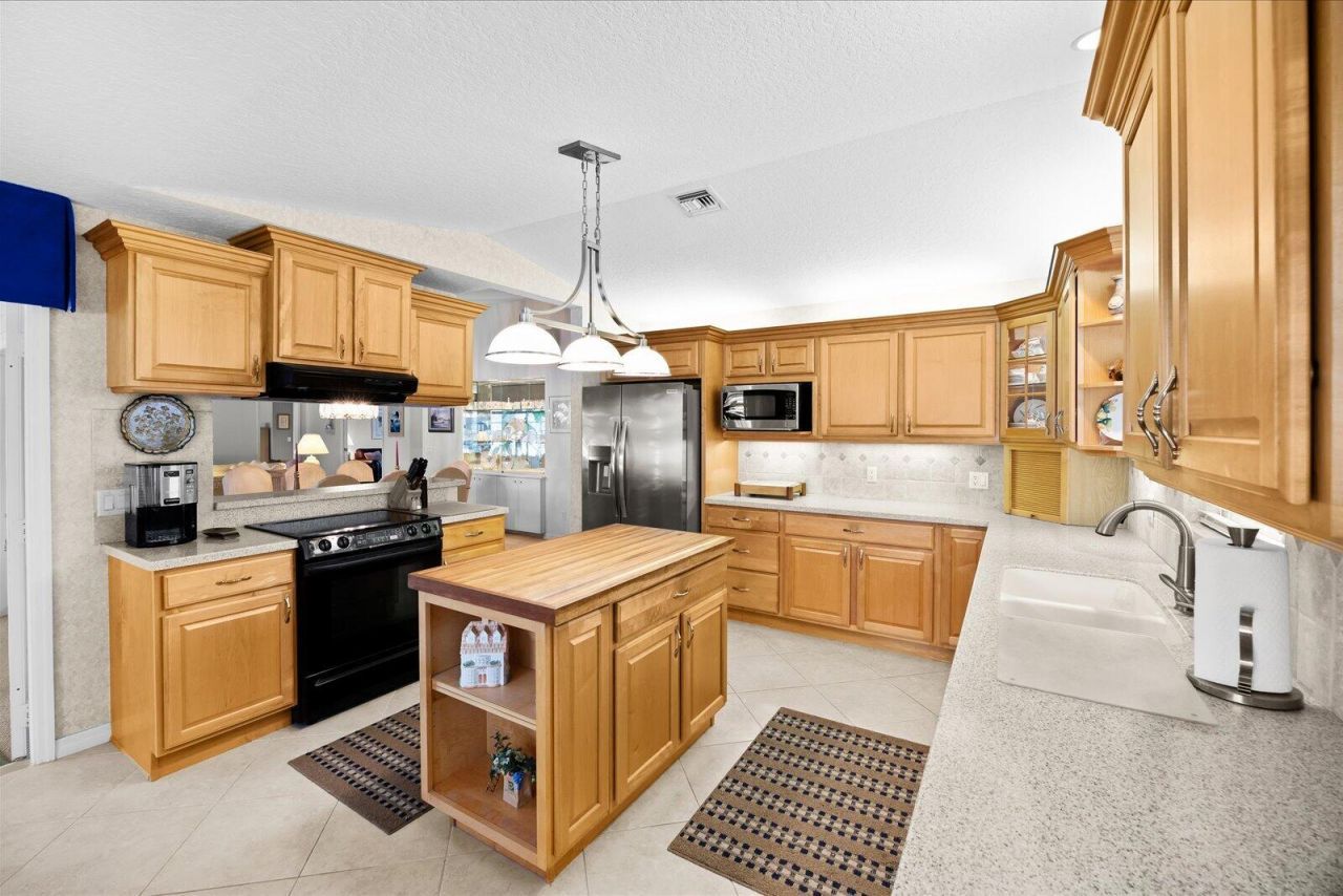 2375 NW Cove View, Stuart, FL 34994 Photo
