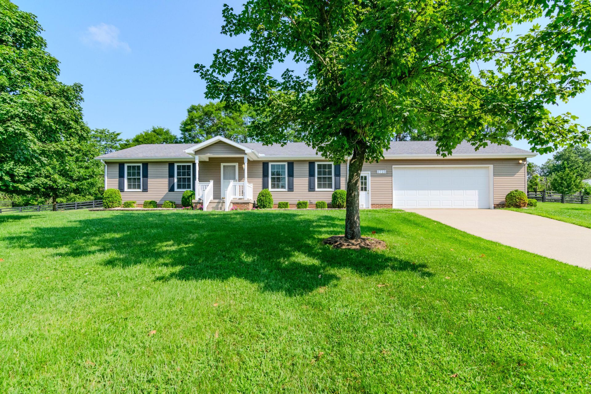 2725 Goshen Road, Winchester, KY 40391